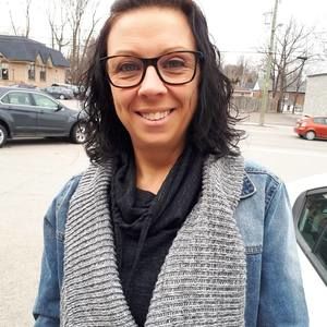 Meet your Posher, Karine